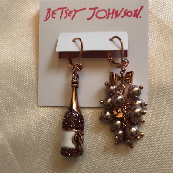 Betsey Johnson Rose Gold Tone Champagne & Grape Bunch Mismatch Drop Earrings - Picture 2 of 11